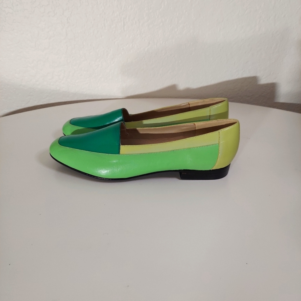 The Tog Shop Multi Toned Green Loafers Women's Size 7.5 M - Picture 2 of 12